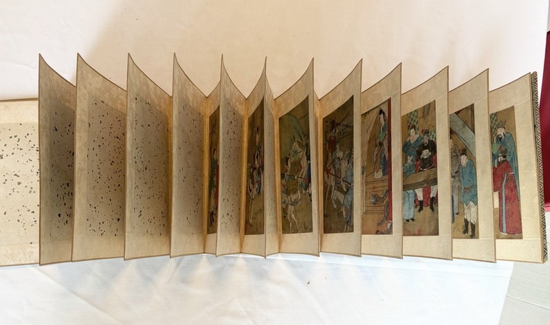 Rare Chinese Antique Hand Painted Craft Story Book with 12 Paintings