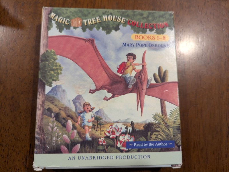 Magic Tree House (R) Ser.: Magic Tree House Collection: Books 1-8 Dinosaurs