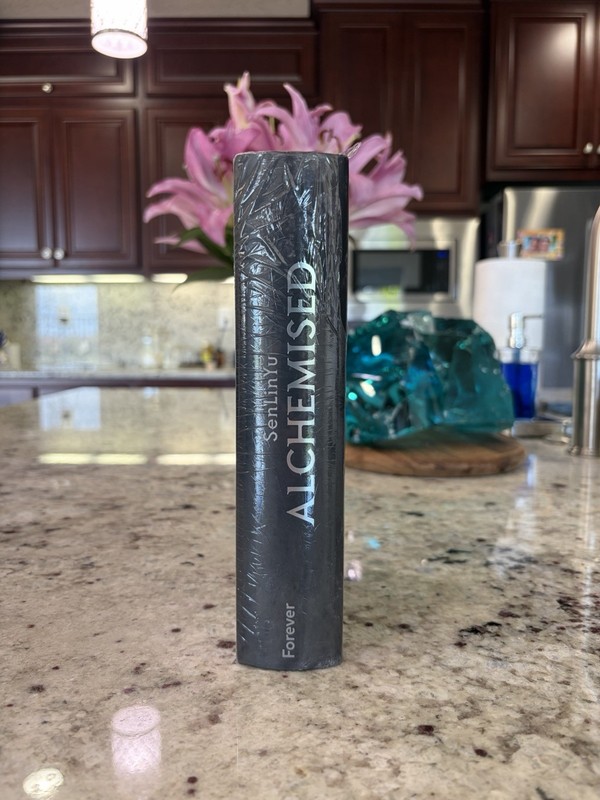 Alchemised by SenLinYu (Forever English Edition) - Hardcover gallery