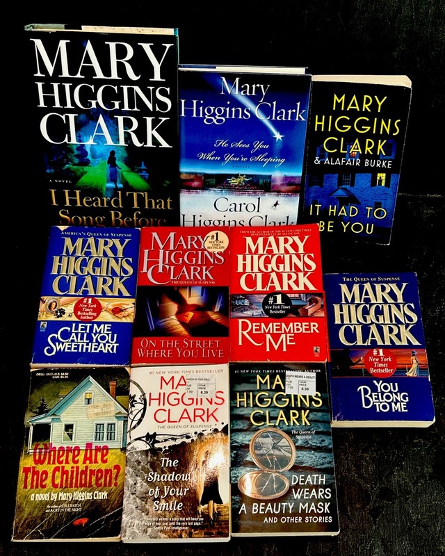 Mary Higgins Clark Books HB/PB Lot of 10 Some Cool Mystery Stories