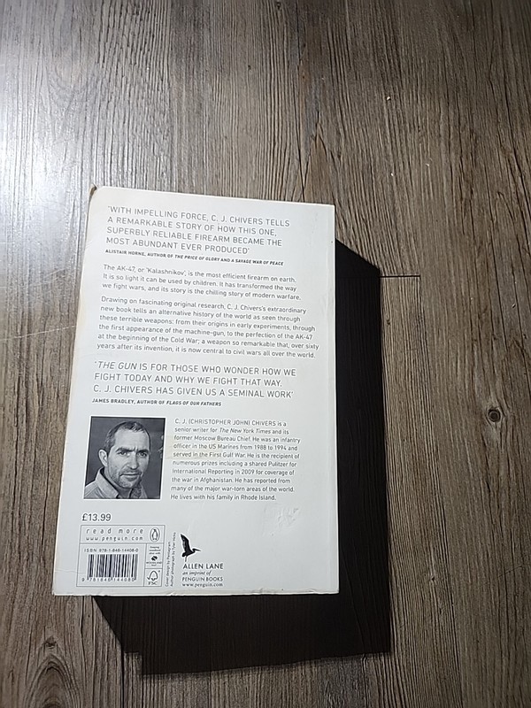 The Gun The Ak-47and The Evolution Of War C.J. CHIVERS SOFTCOVER 2010 gallery