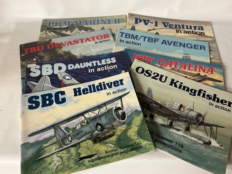 US Navy WW2 bomber / patrol aircraft – Lot of 8 Squadron Signal In Action *