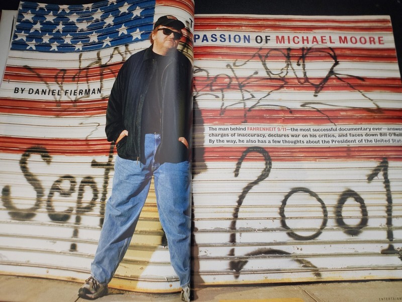 Entertainment Weekly July 9 2004 Michael Moore B27:6003 gallery