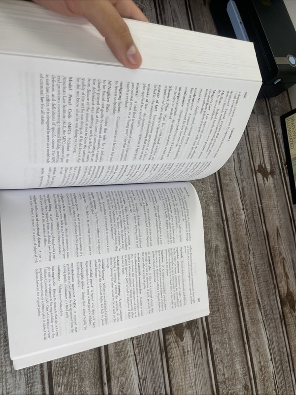 An Introduction to the American Legal System (Aspen Paralegal Series) gallery