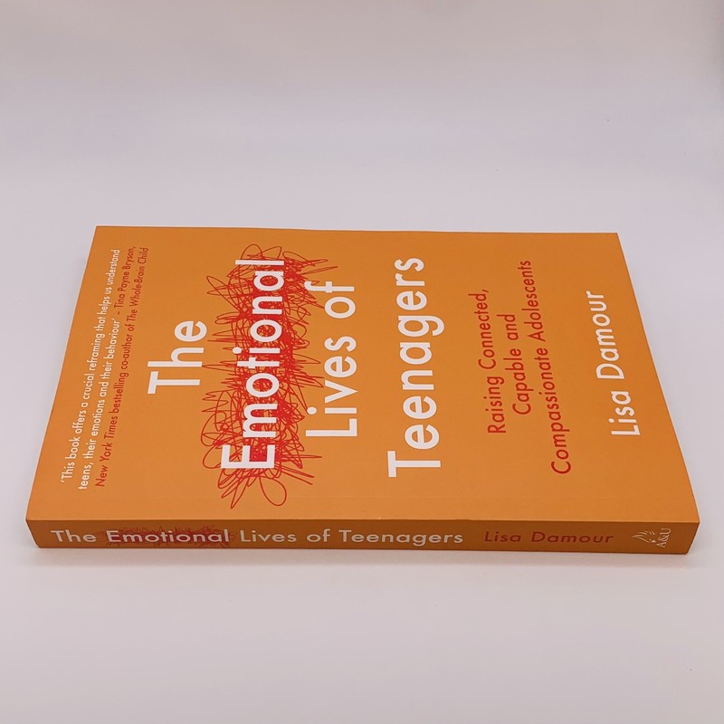 The Emotional Lives of Teenagers: Raising Connected, Capable… by Lisa Damour TP gallery