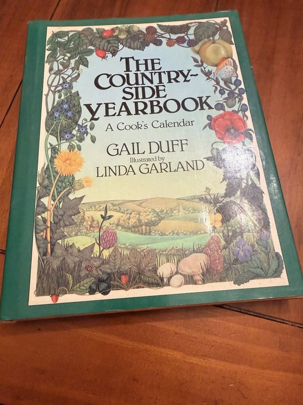 The Countryside Yearbook Gail Duff Linda Garland 1982 Hardcover Illustrated Vtg
