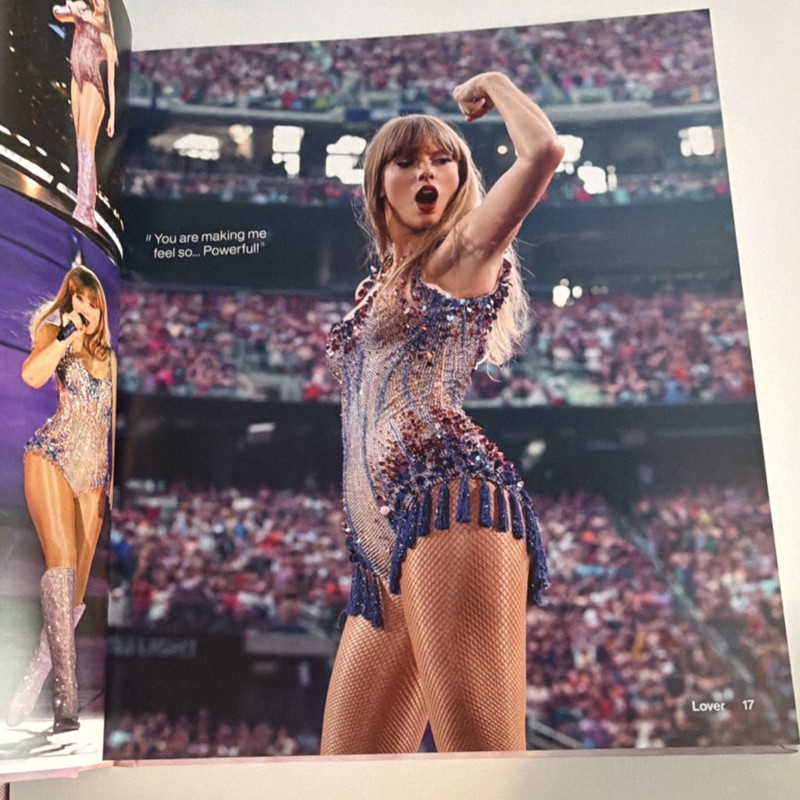 Hardcover Illustrated Photography Book Pop Stars Music Concert Picture gallery