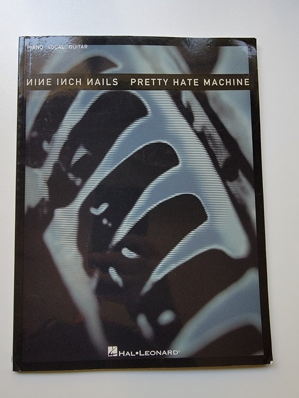 Nine Inch Nails – Pretty Hate Machine by Nine Inch Nails (2010, Trade Paperback)