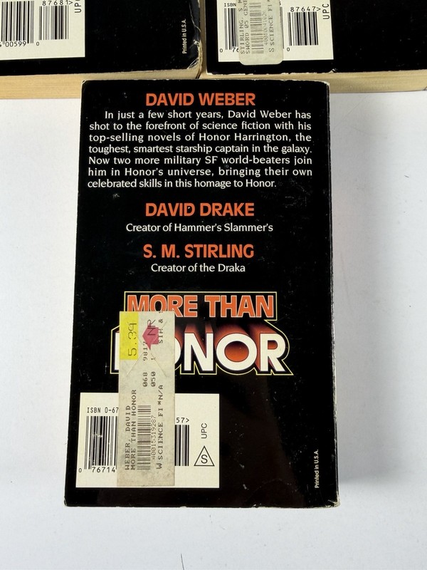 Lot of 13 Honor Harrington Series David Weber and David Drake - Sci-Fi Fantasy gallery