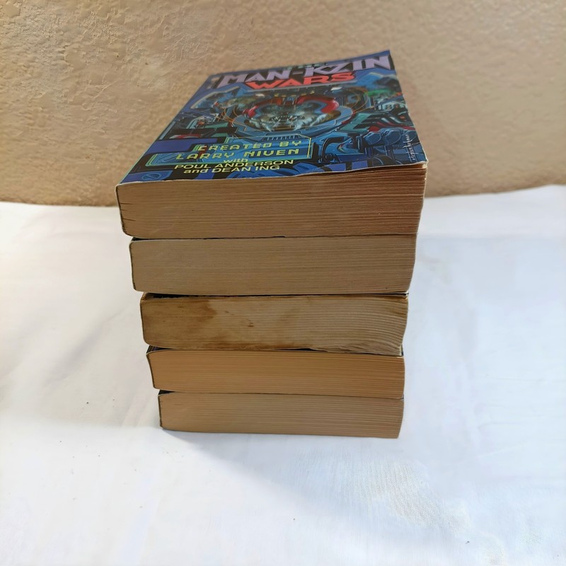 Man-Kzin Wars Larry Niven Vintage Paperback Lot Of 5 Books (1-4, & 6 in Series) gallery