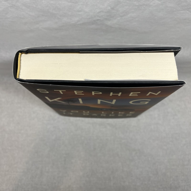 STEPHEN KING YOU LIKE IT DARKER HC BOOK 1st EDITION / 1st PRINT gallery