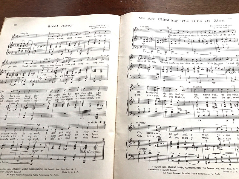 1941 Robbins Mammoth Collection of American Songs Sheet Music Book 256 Pages gallery