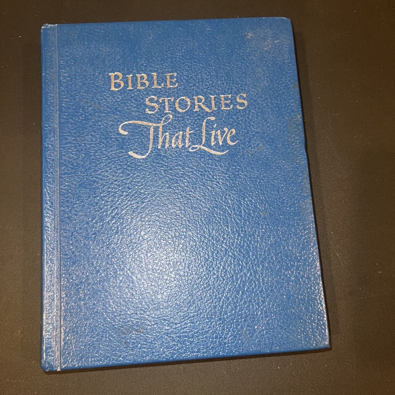 “Bible Stories That Live" Patricia S. Martin 1966 Vintage Hardcover Collector’s gallery