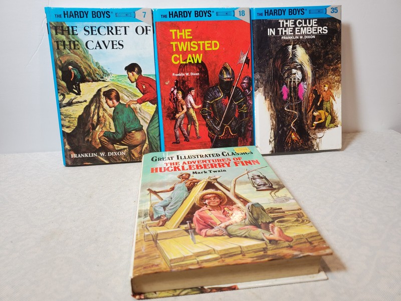 The Hardy Boys 7, 18, 35 Lot Of 3 GOOD CONDITION + Huckleberry Finn