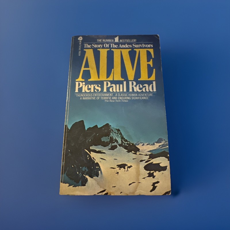 Alive By Piers Paul Read – 1975 First Avon Printing – Andes Survival Story