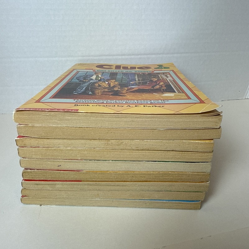 Lot of 9 Vtg. CLUE (1,3,4,8,10) & CLUE Jr. (1,3,5,6) A.E Parker Books 1990s gallery