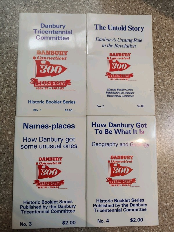 Danbury CT Tricentennial History Booklets Set of 4 1 2 3 4