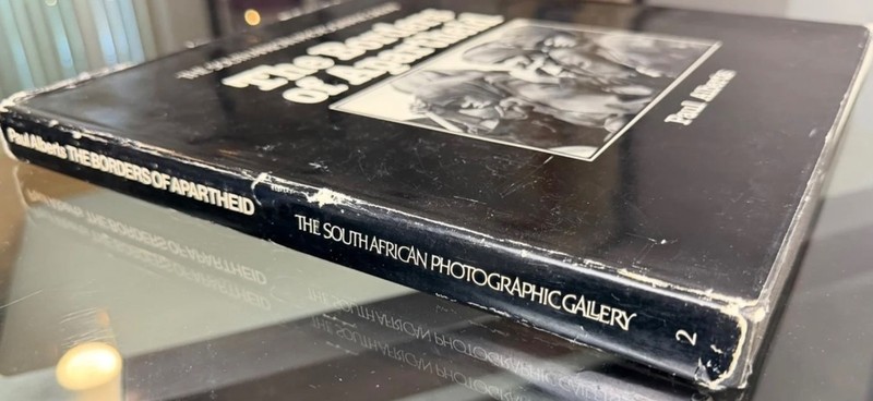 The Borders of Apartheid: A chronicle of alienation in South Africa with a por.. gallery