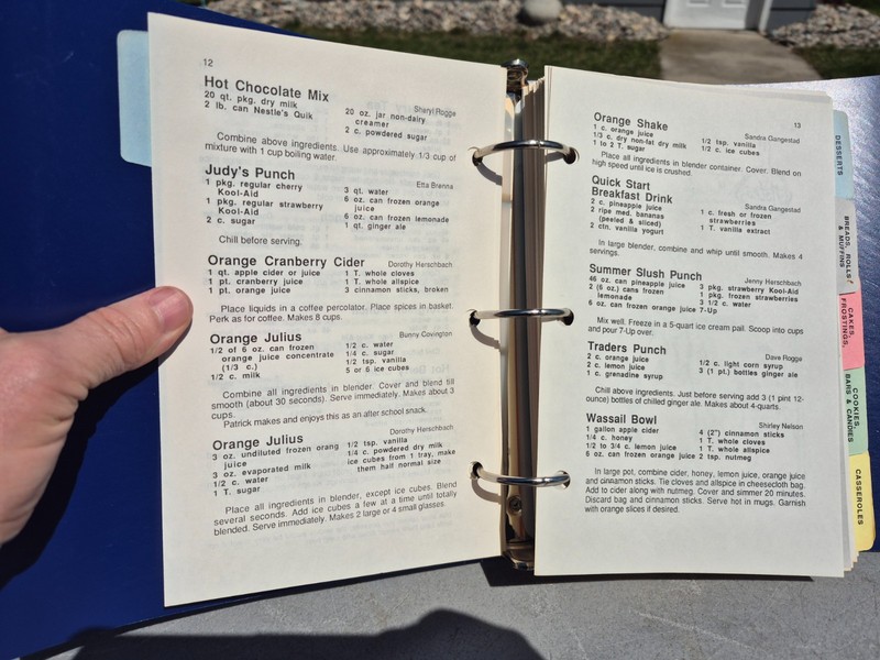 1989 Bethlehem Lutheran Church Two Harbors Minnesota Cookbook 334 Pages gallery