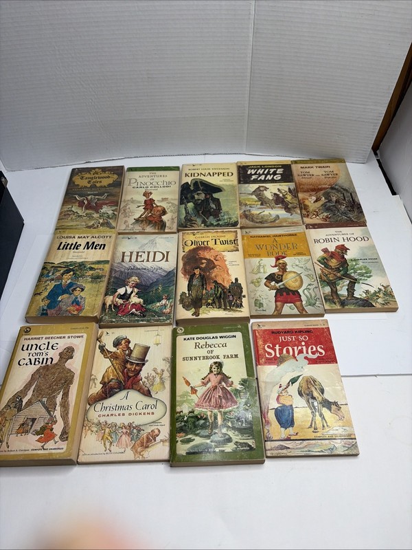 Lot of 14 Vintage 1960s Airmont Classics Children’s Paperbacks Books.robin Hood