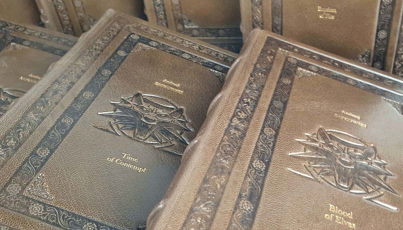 Sapkowski - The Witcher Complete Series, Leather Binding gallery