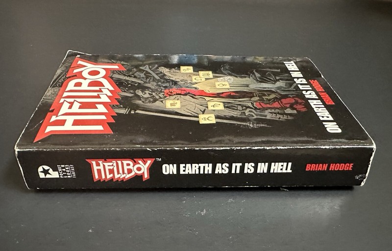 HELLBOY: On Earth As It In Hell : BRIAN HODGE 1st Print paperback gallery