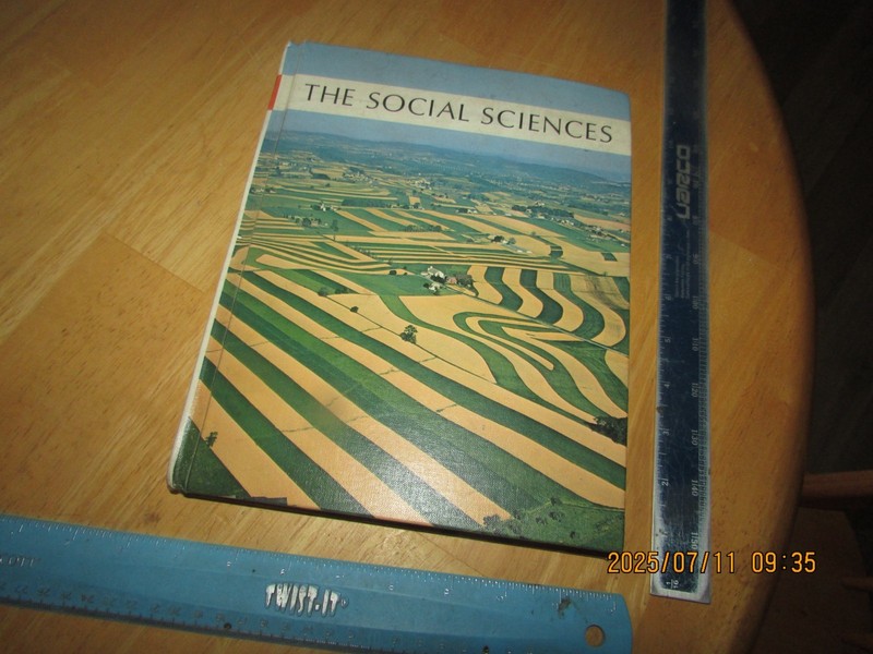 The Social Sciences – Concepts and Values – 1970 Harcourt, Brace & World Hardcov