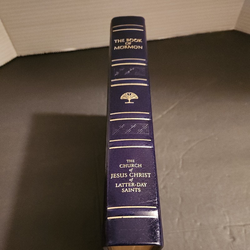 2015 BOOK OF MORMON black LEATHER BOUND HARDCOVER, BRAND NEW WITH BOX. gallery