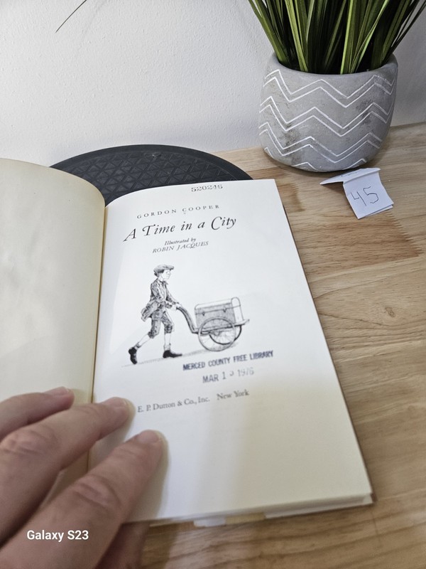 A TIME IN A CITY By Gordon Cooper 1975 First US Edition Hardcover Dust Jacket gallery