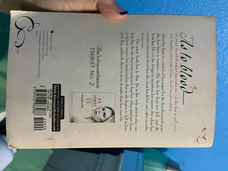 Book is in good condition, color is white, book is 594 pages plus book 2 preview gallery