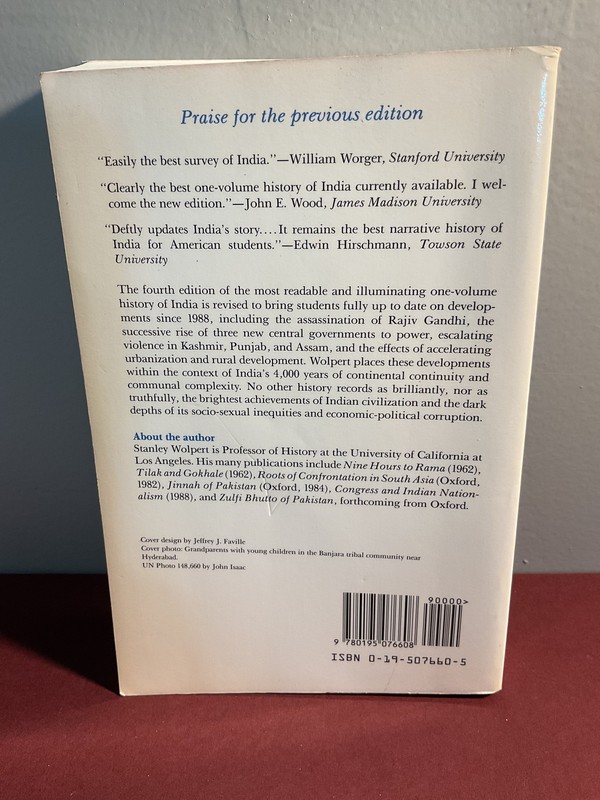 A New History of India Stanley Wolpert Fourth Edition 1993 Paperback Oxford gallery