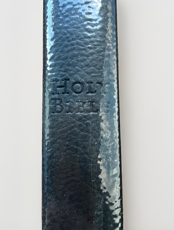Holman HCSB Pocket Size Holy Bible Gift Edition Red Letter Compact SEALED NEW gallery