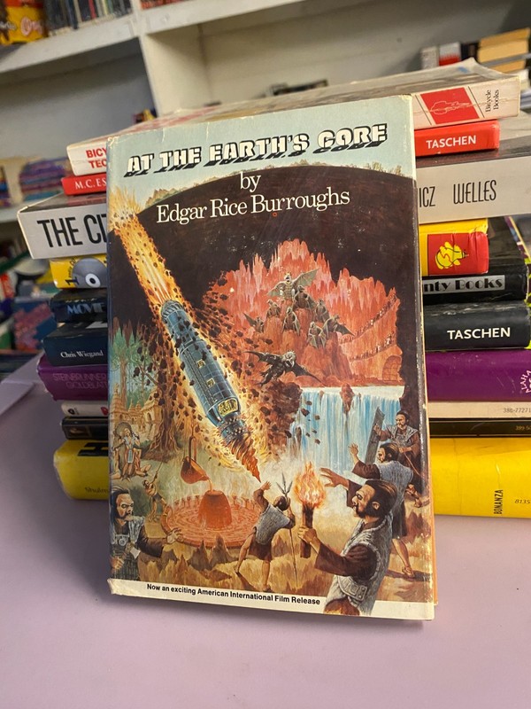 AT THE EARTHS CORE Edgar Rice Burroughs 1914 Nelson Doubleday Book Club Novel