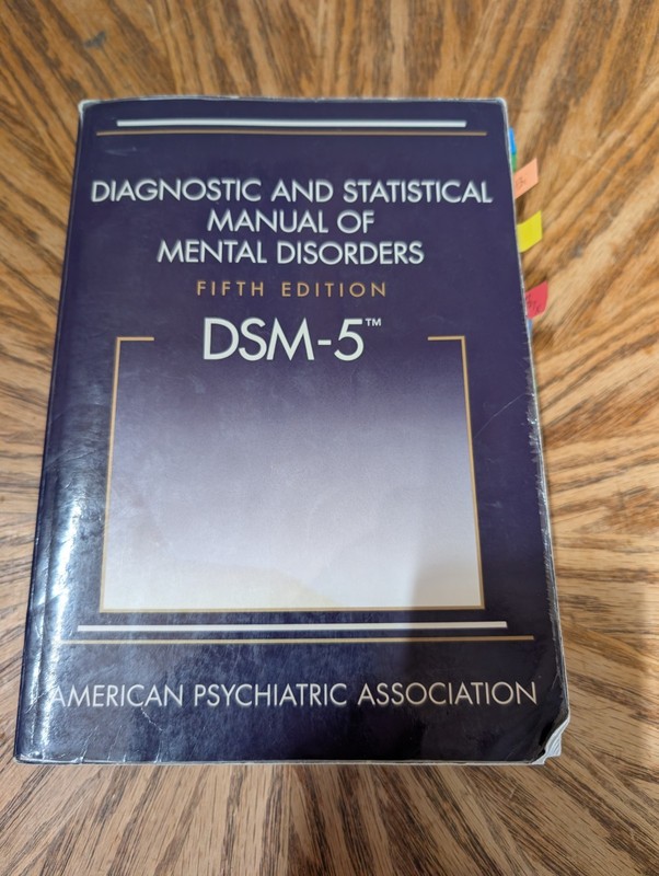 Diagnostic and Statistical Manual of Mental Disorders DSM-5 5th Edition PB