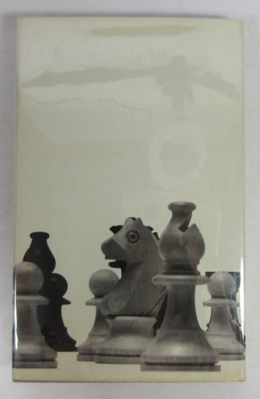 1st ED 1975 "The King's Gambit" Viktor Korchnoi, Vladimir Zak Chess HARDBACK DJ gallery