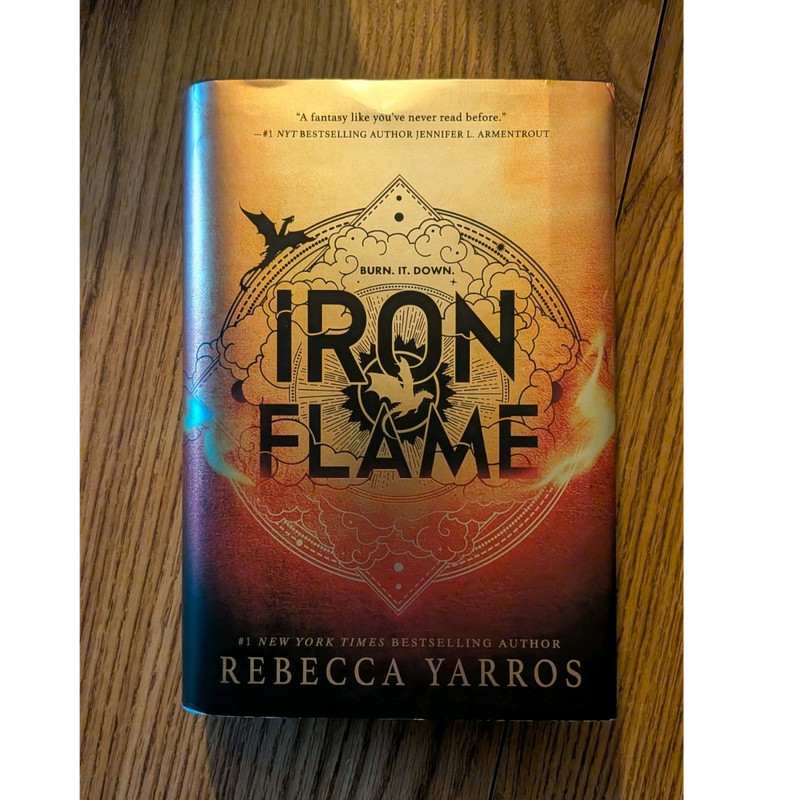 Iron Flame Rebecca Yarros HC 2023 First Edition Sprayed Edges Very Good