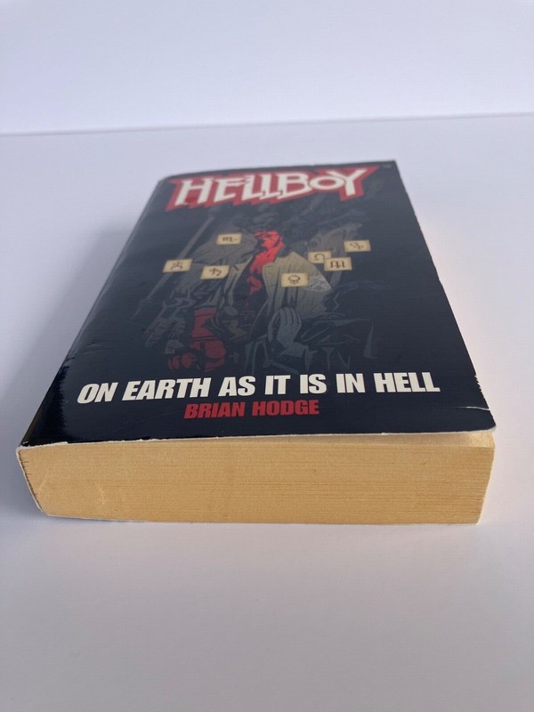 Hellboy: On Earth As It Is in Hell by Brian Hodge (2005, Mass Market) gallery