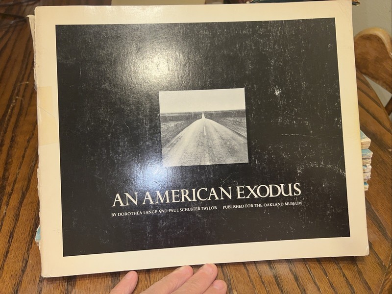 1969 An American Exodus by Dorothea Lange Oakland Museum Yale softcover