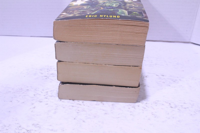 Halo Paperback Books Lot of 4 The Flood, First Strike & The Fall of Reach XBOX gallery