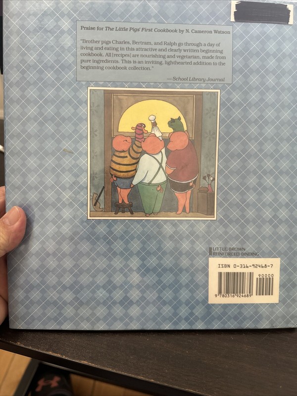 The Little Pigs Puppet Book - Library Binding By Watson, Cameron. Hardcover gallery