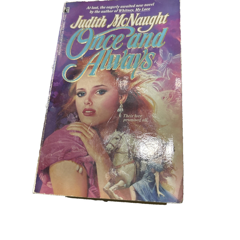 VINTAGE First Edition Historical romance novel Judith McNaught w Stepback