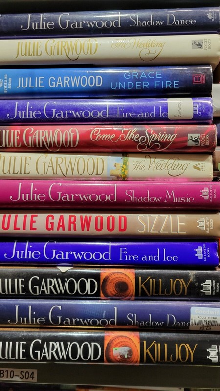 Lot of 10 Hardcover Books by Julie Garwood - Random Mix gallery