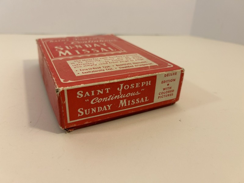 1958 The New Saint Joseph Sunday Missal Deluxe Ed. Colored Pictures w/ Box gallery