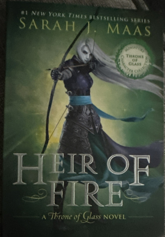 Sarah J. Maas Heir of Fire Throne of Glass Miniature Trade Flexibound Style