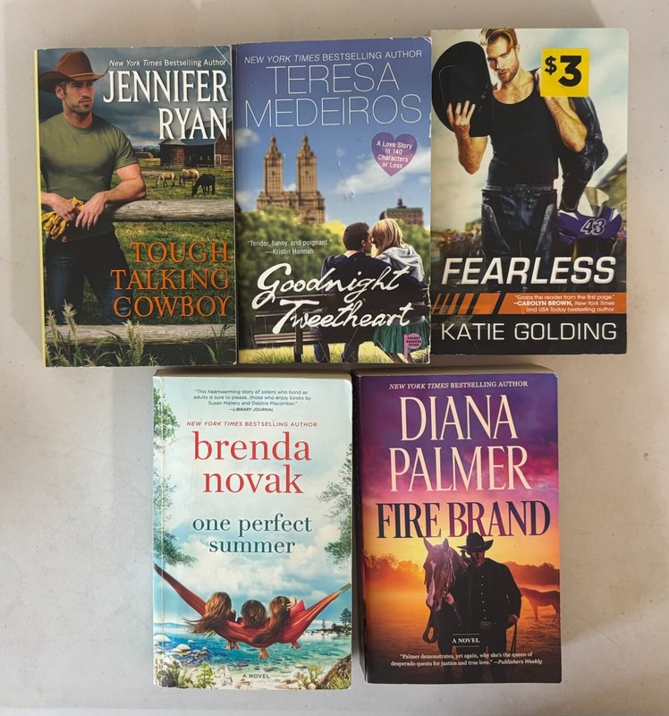 Lot of 10 Romance - Mixed Authors - Mass Paperbacks FREE SHIP gallery