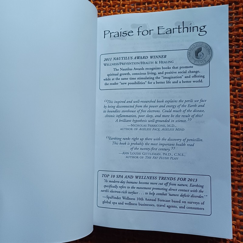 Earthing Martin Zucker Stephen Sinatra Clinton Ober 2014 SC Nautilus Book Award gallery