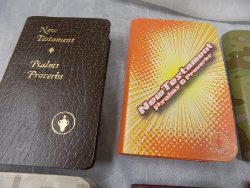 LOT 8 GIDEONS Pocket New Testament Psalms Proverbs NKJV New King James Ver BIBLE gallery