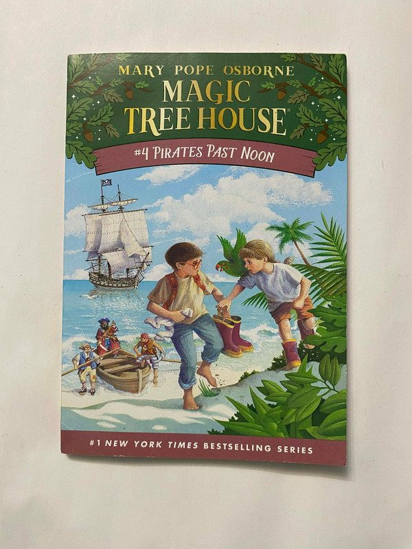 Pirates Past Noon: Magic Tree House Series #4 by Mary Pope Osborne pb VERY GOOD