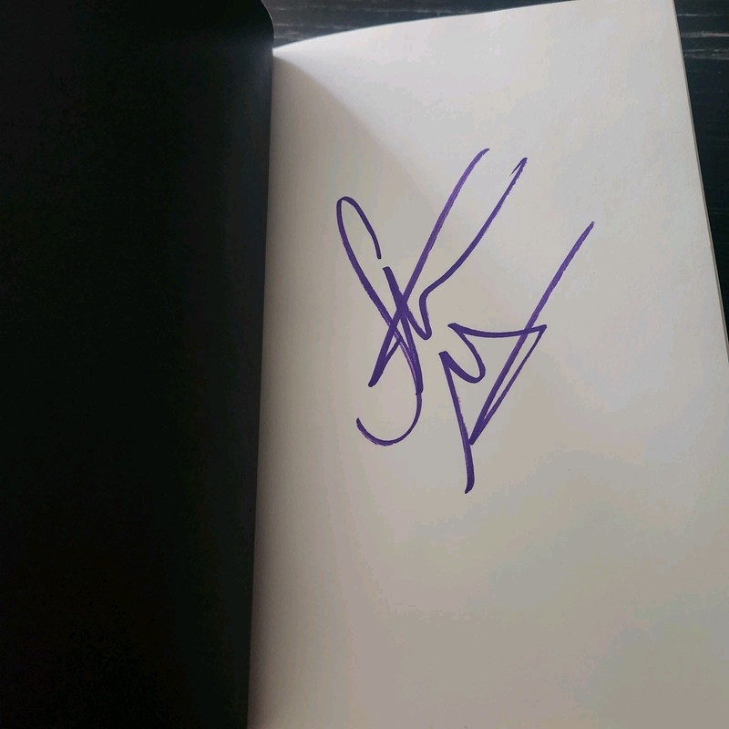 Finale Stephanie Garber SIGNED 1st Edition Print Hardcover Caraval Novel -READ! gallery