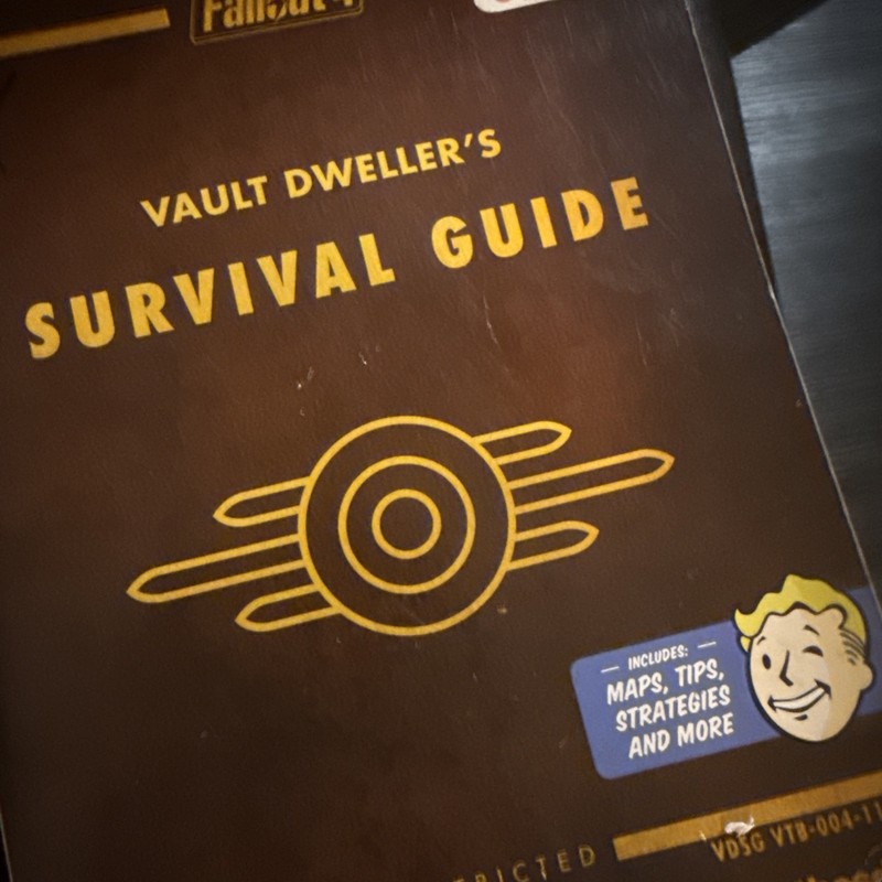 Fallout 4 Vault Dweller’s Survival Guide : Guide by , David Hodgson.